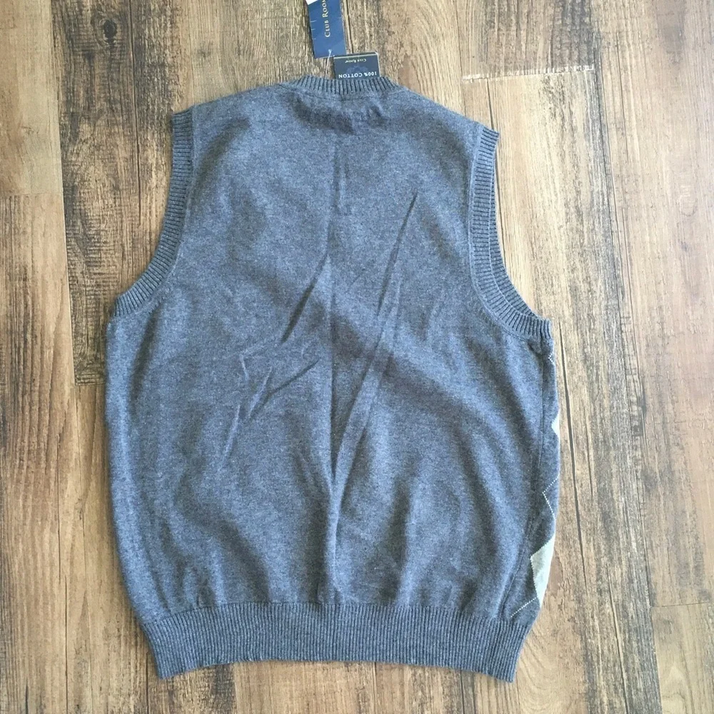Club Room V-Neck Argyle Sweater Vest in Blue and Gray